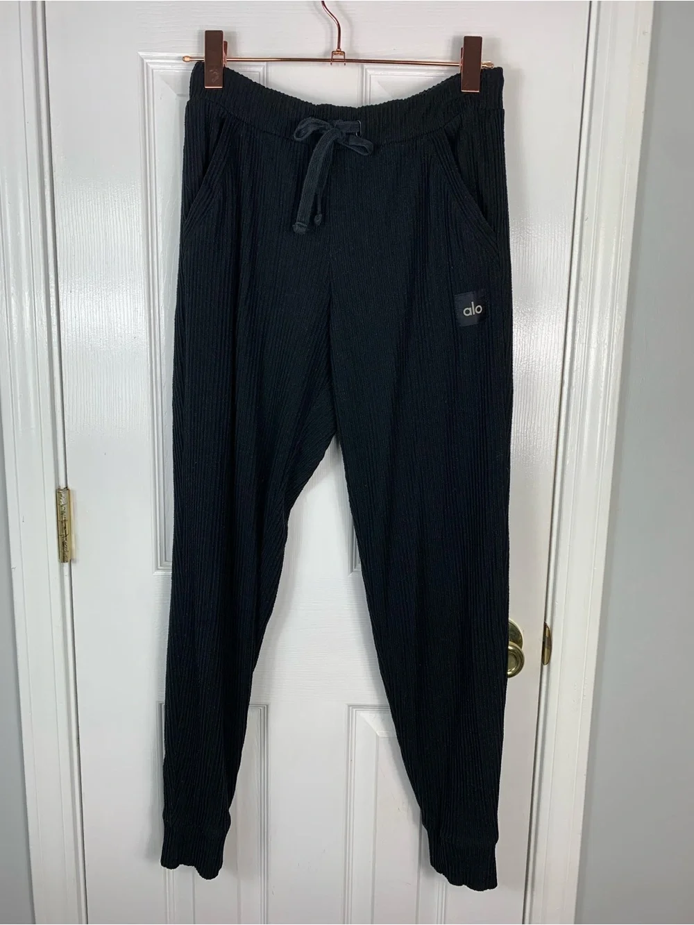 Alo Muse Sweatpant Ribbed Drawstring Joggers Black